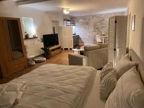 whatsapp_bild_2025-11-17_um_21